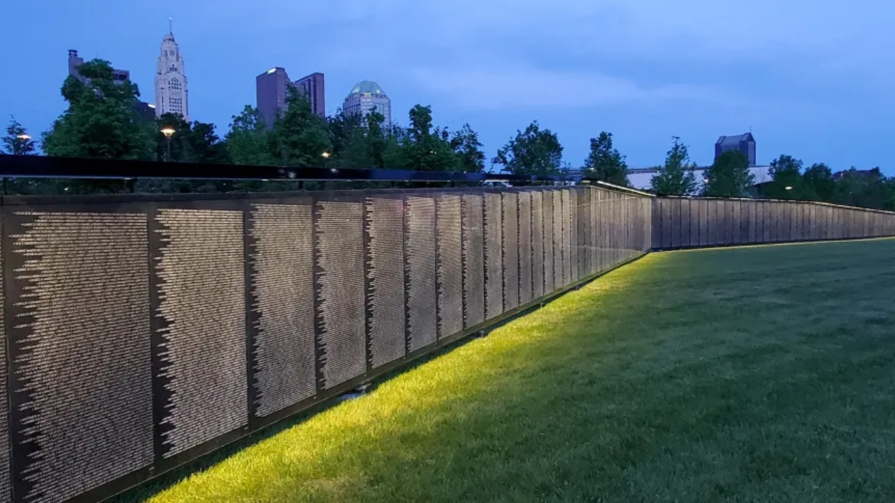 Read more about the article Layton Police Searching for Suspect who Vandalized Vietnam Memorial Wall Replica