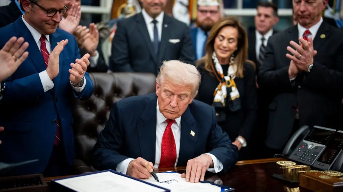 President Trump Signs Bill to End Government Shutdown