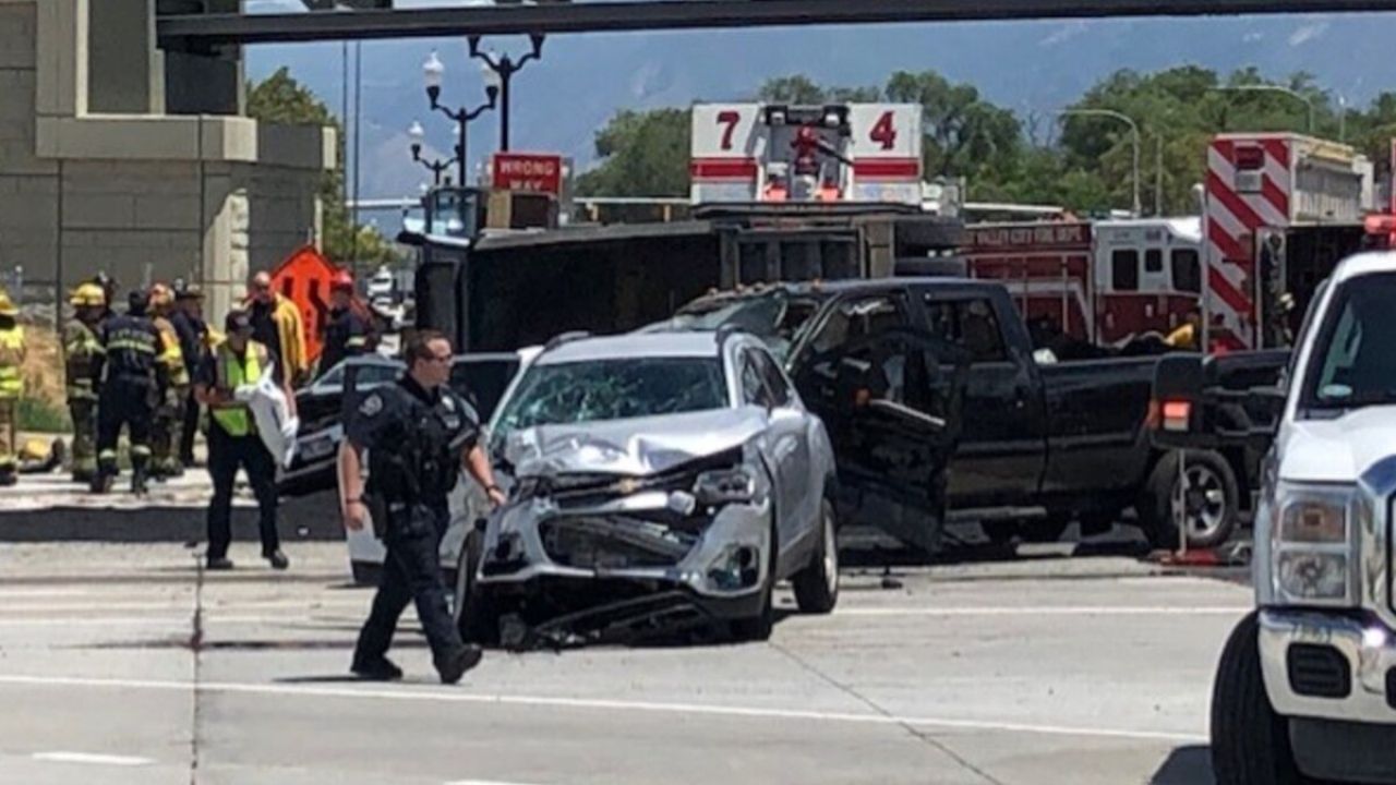 Crash Shuts Down Southbound Mountain View Corridor in West Valley