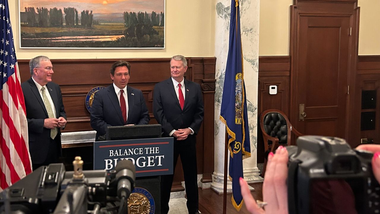 Democratic governors push midterm strategy focused on household finances