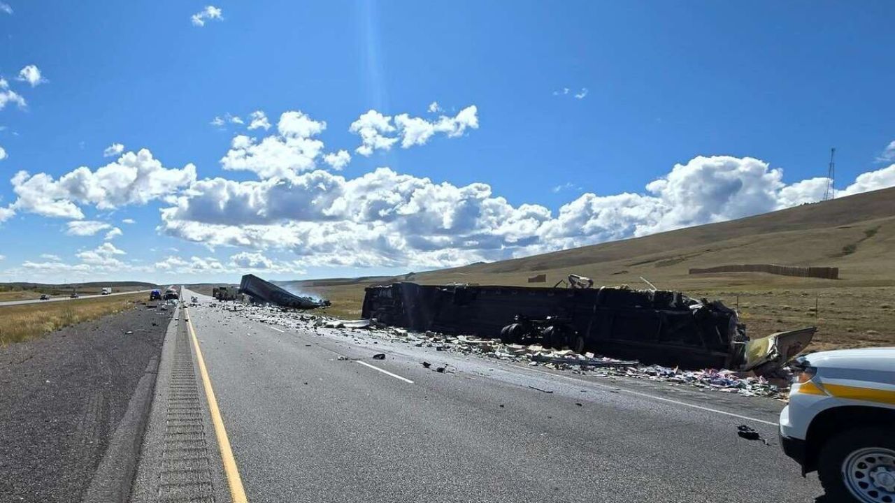 Green River Mayor Ren Hatt dies following a collision with a semi truck on U.S. Route 6