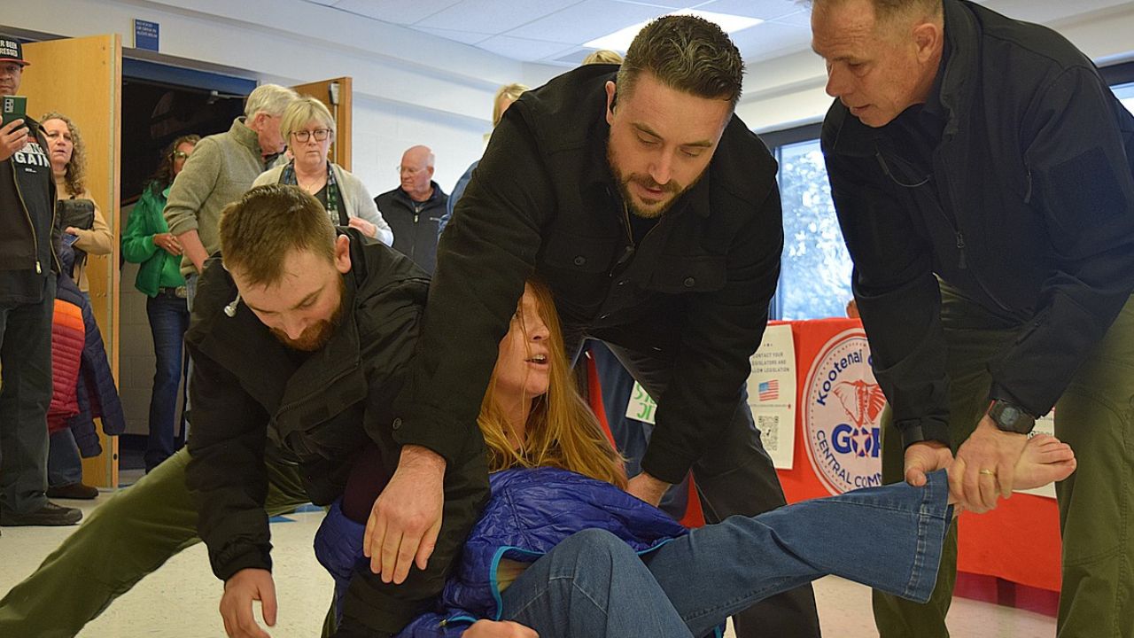 Idaho Town Hall Incident: Some Security Personnel Have Their Cases Thrown Out