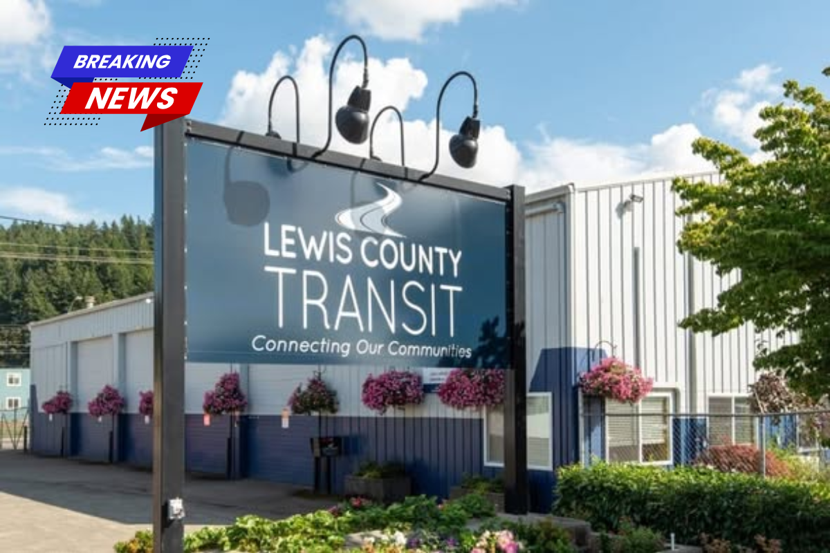 Lewis County Transit's executive director steps down after four months.